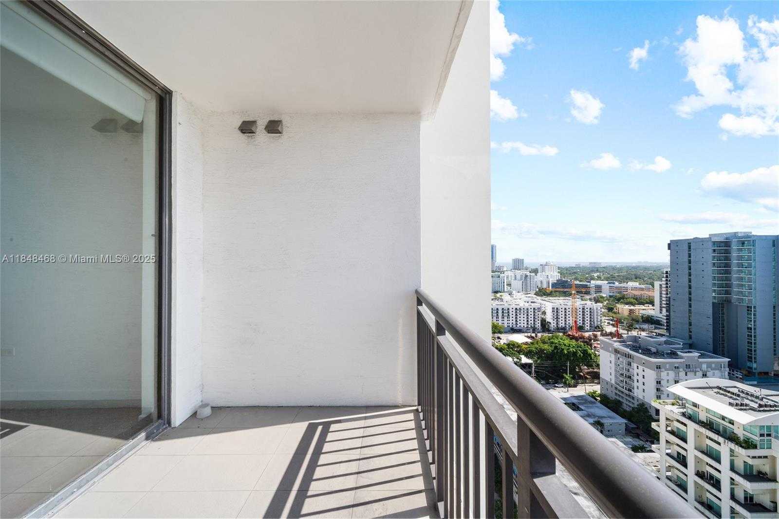 Small Image of 999 SOUTH WEST 1ST AVE #2406, Miami Number 25