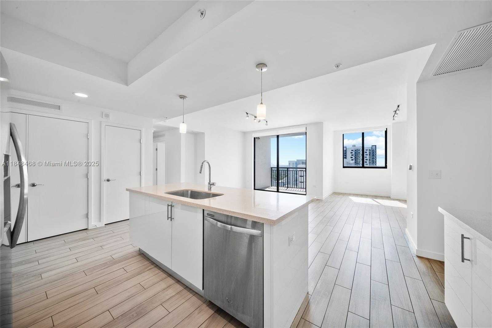 Small Image of 999 SOUTH WEST 1ST AVE #2406, Miami Number 4