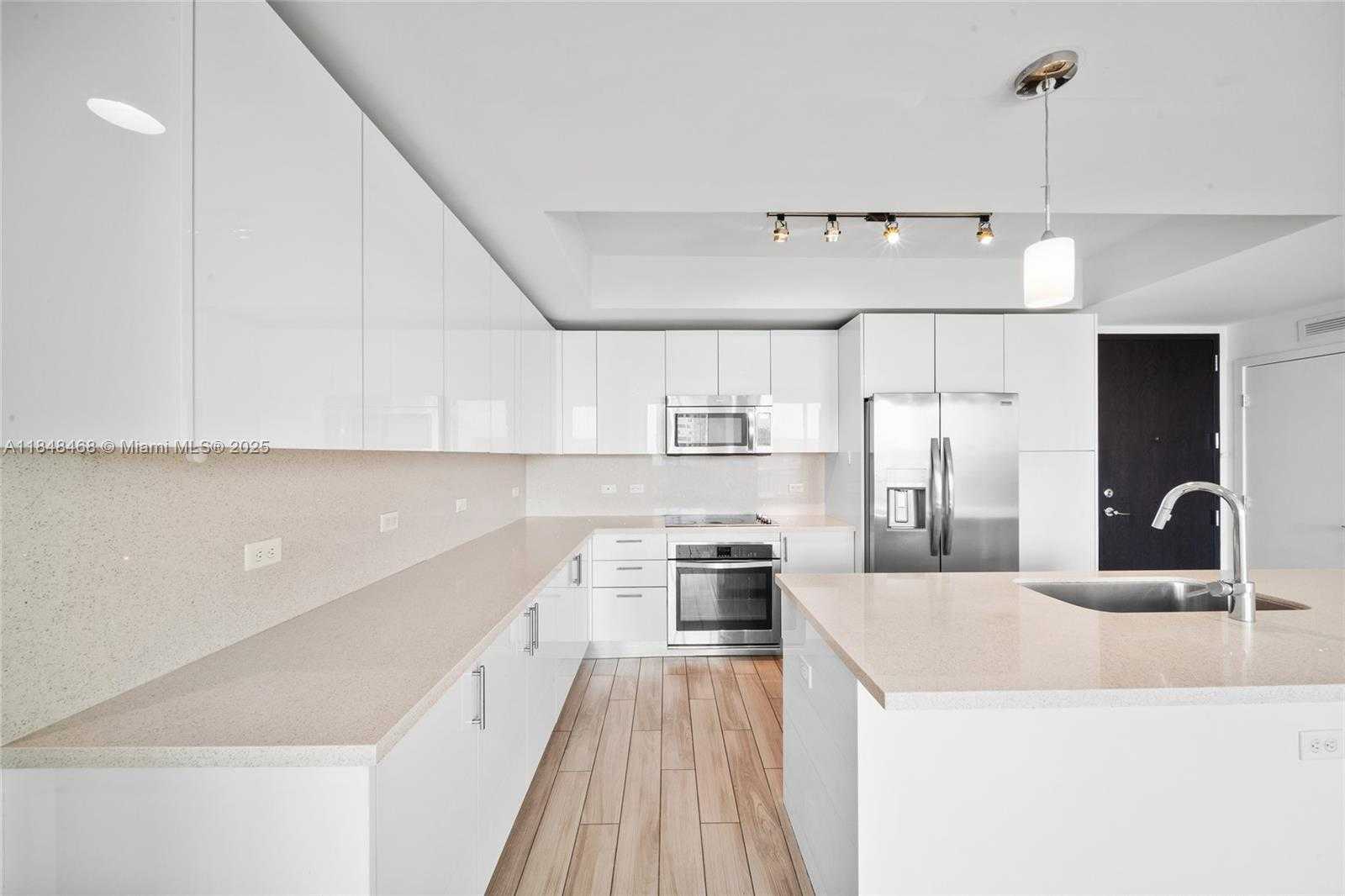 Small Image of 999 SOUTH WEST 1ST AVE #2406, Miami Number 6
