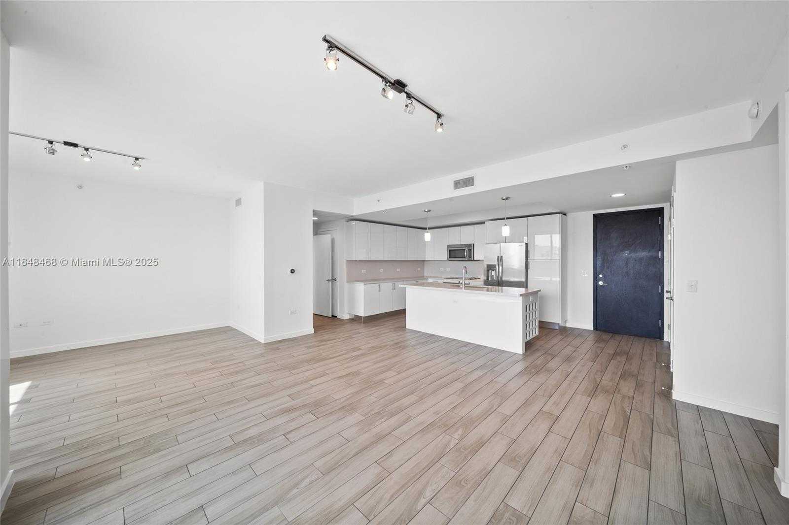 Small Image of 999 SOUTH WEST 1ST AVE #2406, Miami Number 9