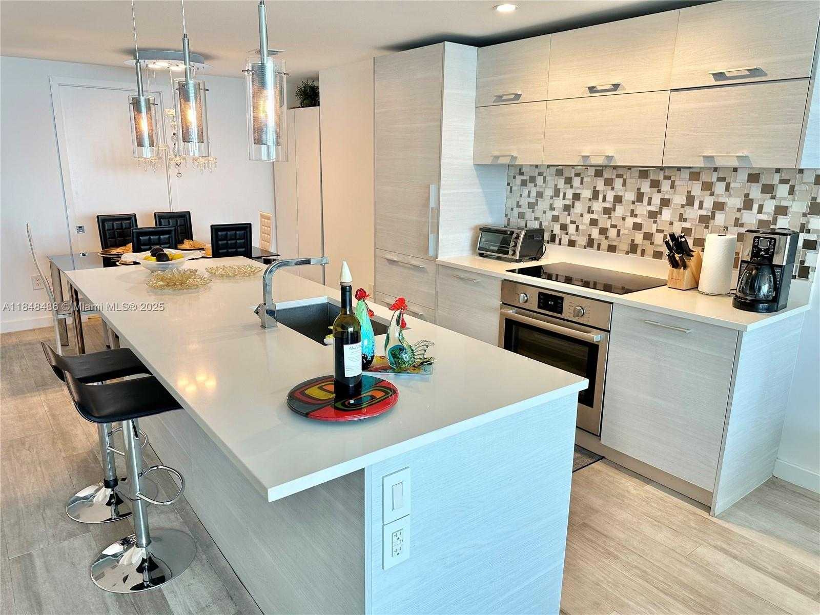Small Image of 650 NORTH EAST 32ND ST #1404, Miami Number 5