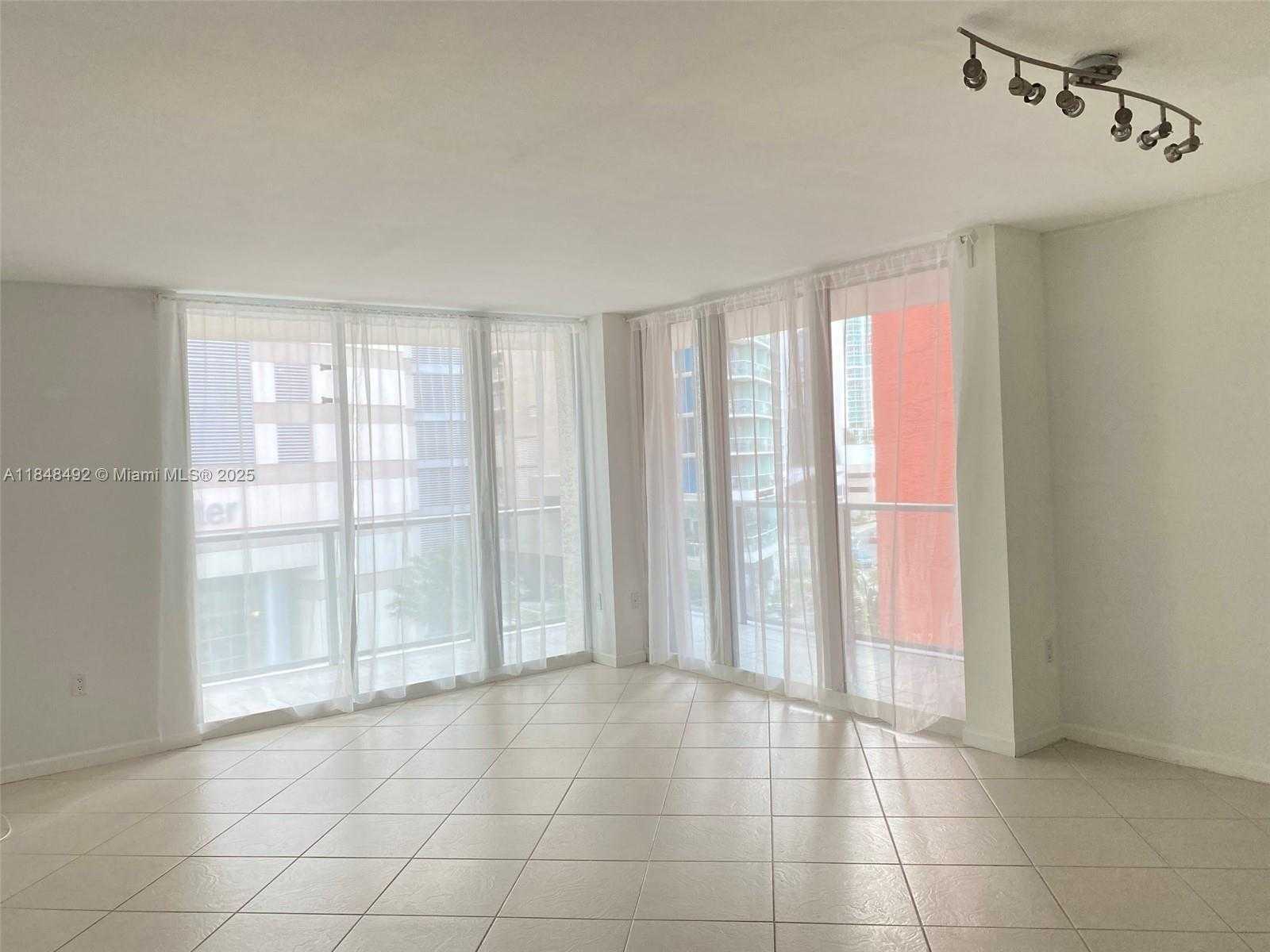 Small Image of 1155 BRICKELL BAY DR #302, Miami Number 25