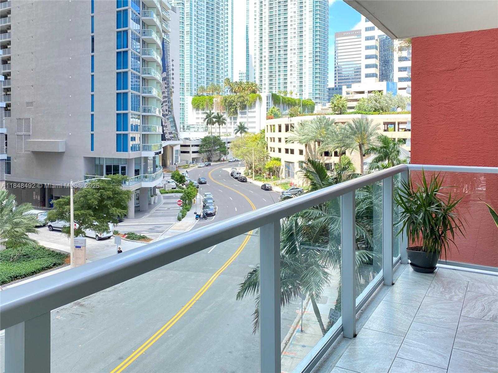 Small Image of 1155 BRICKELL BAY DR #302, Miami Number 28