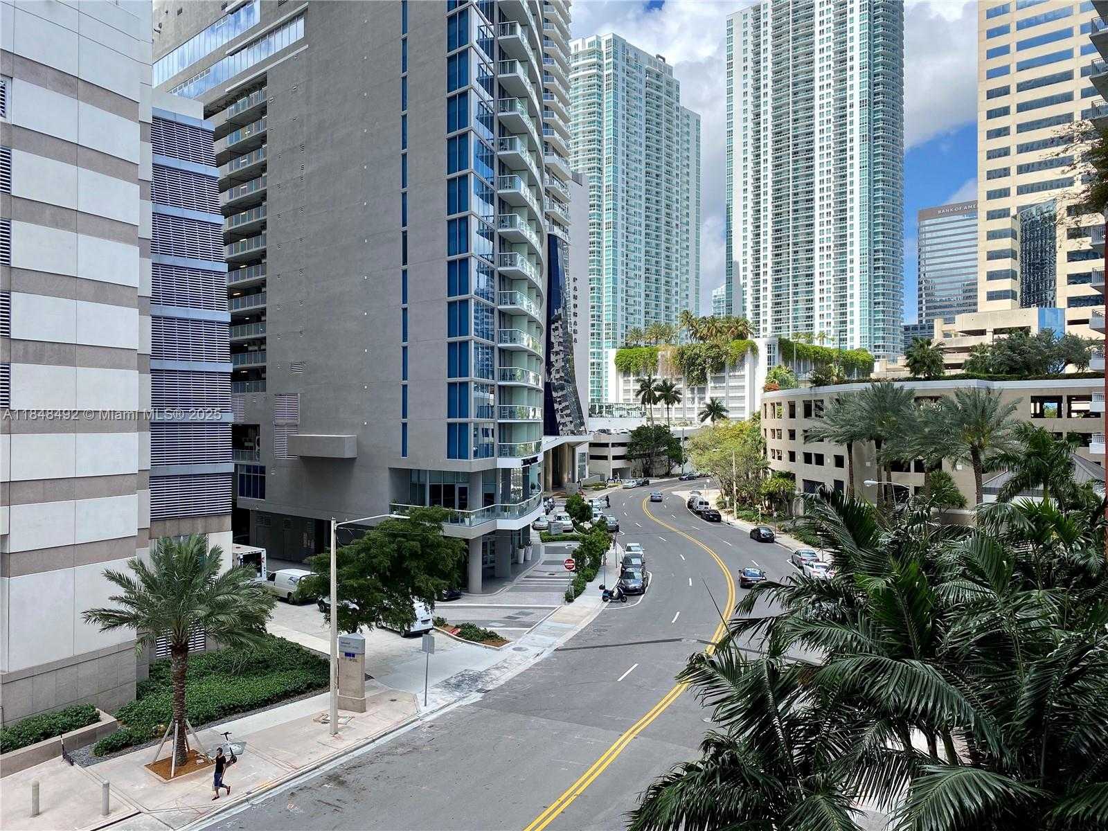Small Image of 1155 BRICKELL BAY DR #302, Miami Number 29