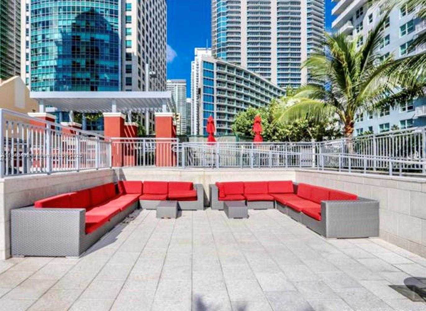 Small Image of 1155 BRICKELL BAY DR #302, Miami Number 37