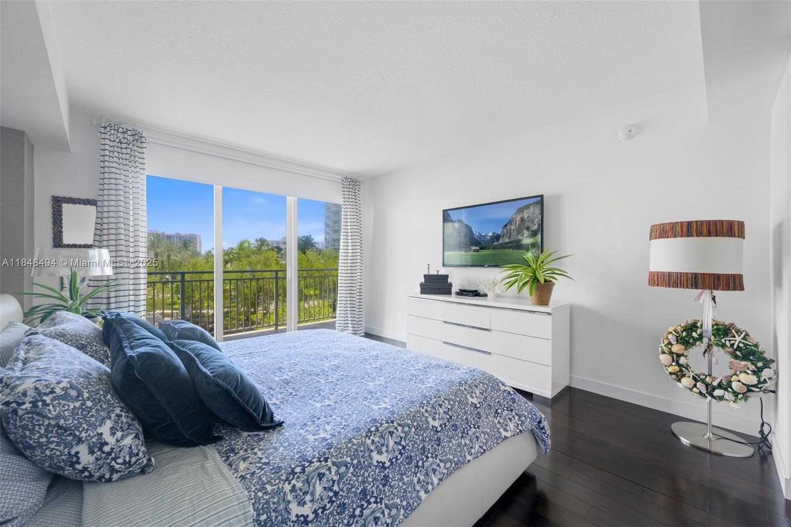 Small Image of 150 SUNNY ISLES BLVD #TH301, Sunny Isles Beach Number 16