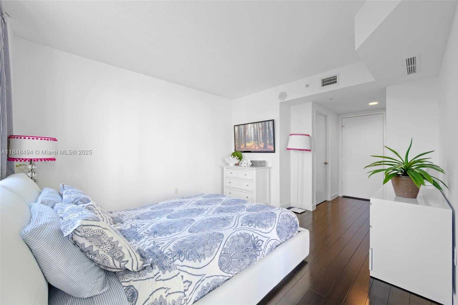 Small Image of 150 SUNNY ISLES BLVD #TH301, Sunny Isles Beach Number 22