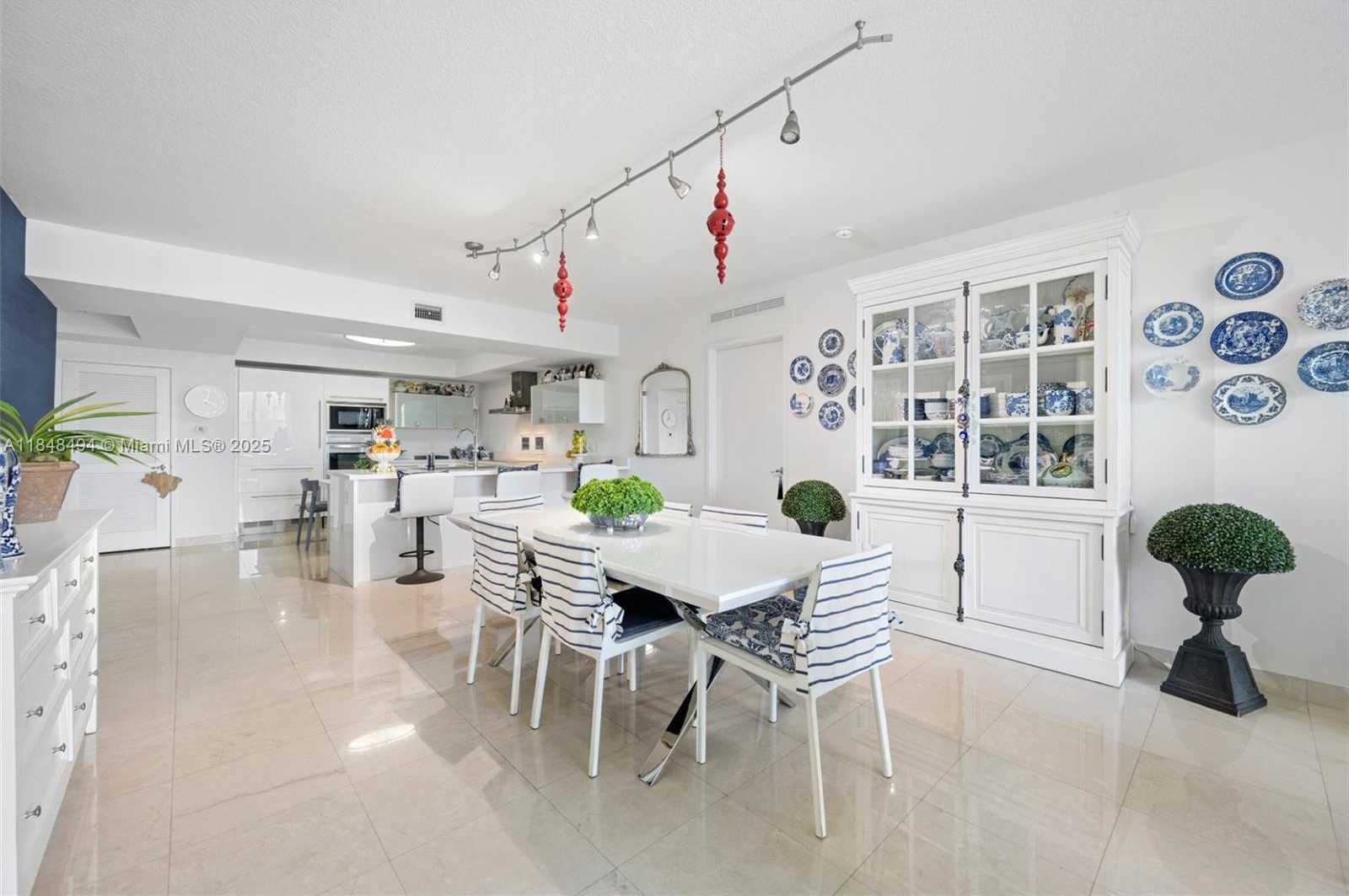 Small Image of 150 SUNNY ISLES BLVD #TH301, Sunny Isles Beach Number 4