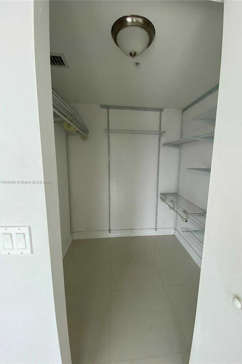 Small Image of 185 SOUTH WEST 7TH ST #4100, Miami Number 5