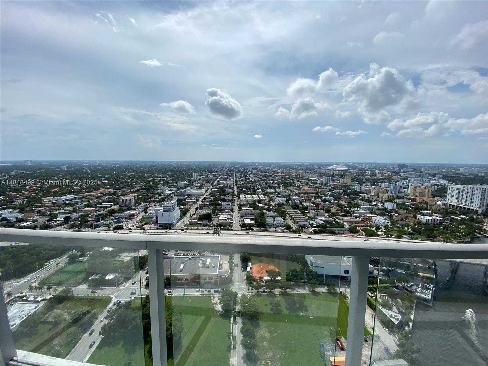 Small Image of 185 SOUTH WEST 7TH ST #4100, Miami Number 8