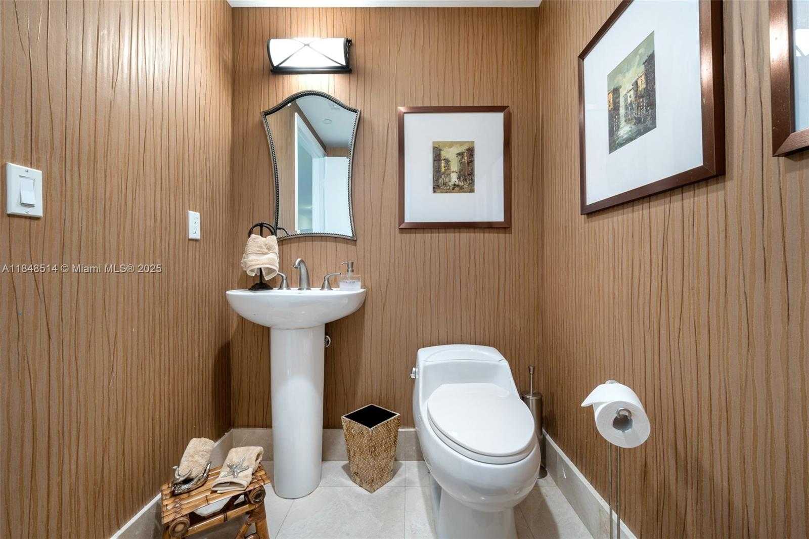 Small Image of 3301 NORTH EAST 183RD ST #1104, Aventura Number 29
