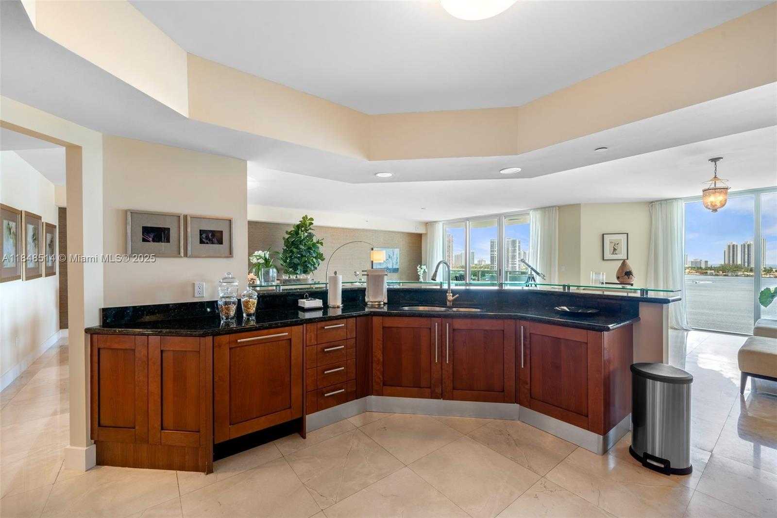 Small Image of 3301 NORTH EAST 183RD ST #1104, Aventura Number 5