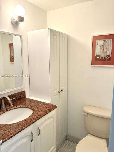 Small Image of 500 BAYVIEW DR #725, Sunny Isles Beach Number 12