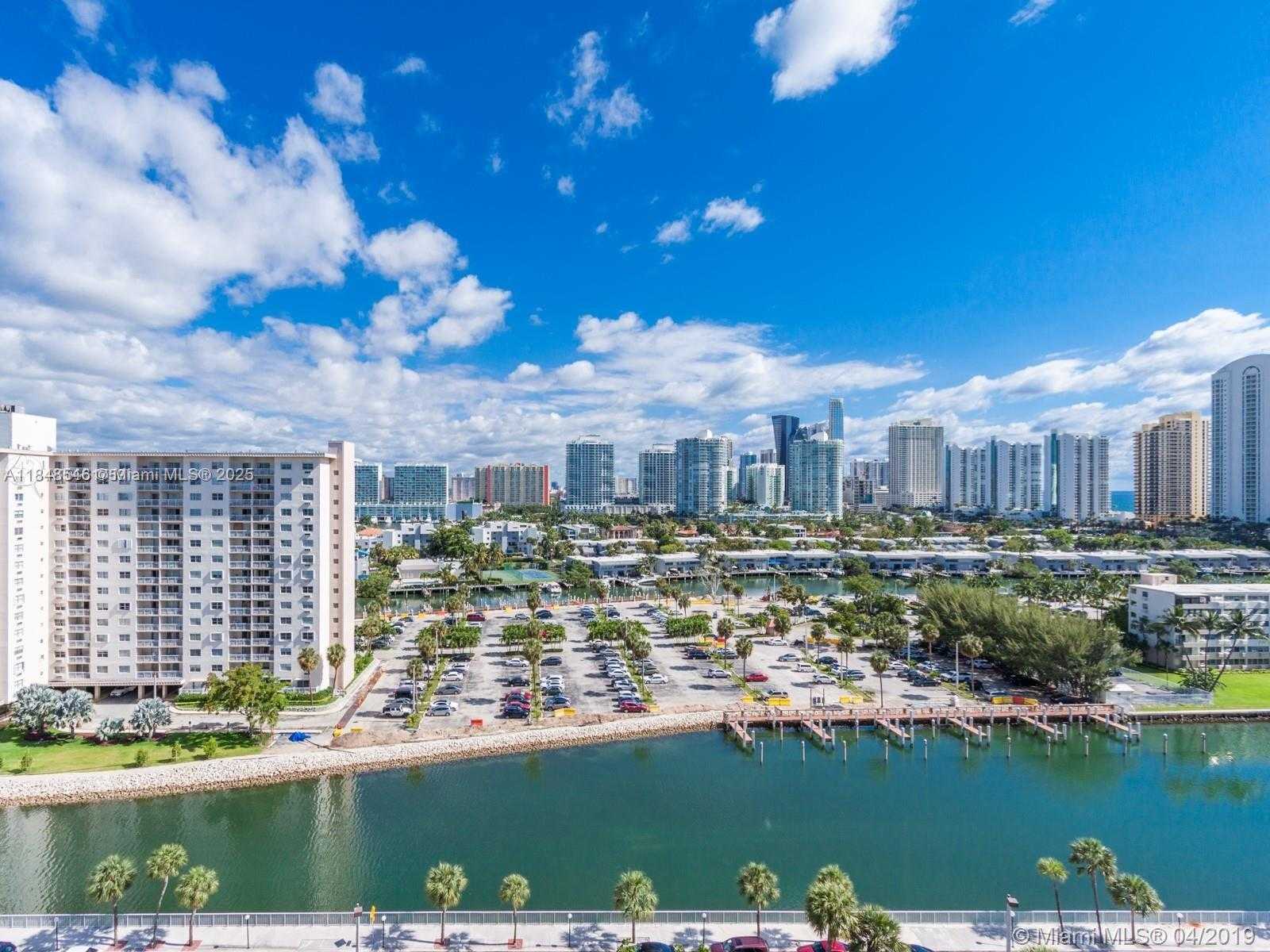 Small Image of 500 BAYVIEW DR #725, Sunny Isles Beach Number 14
