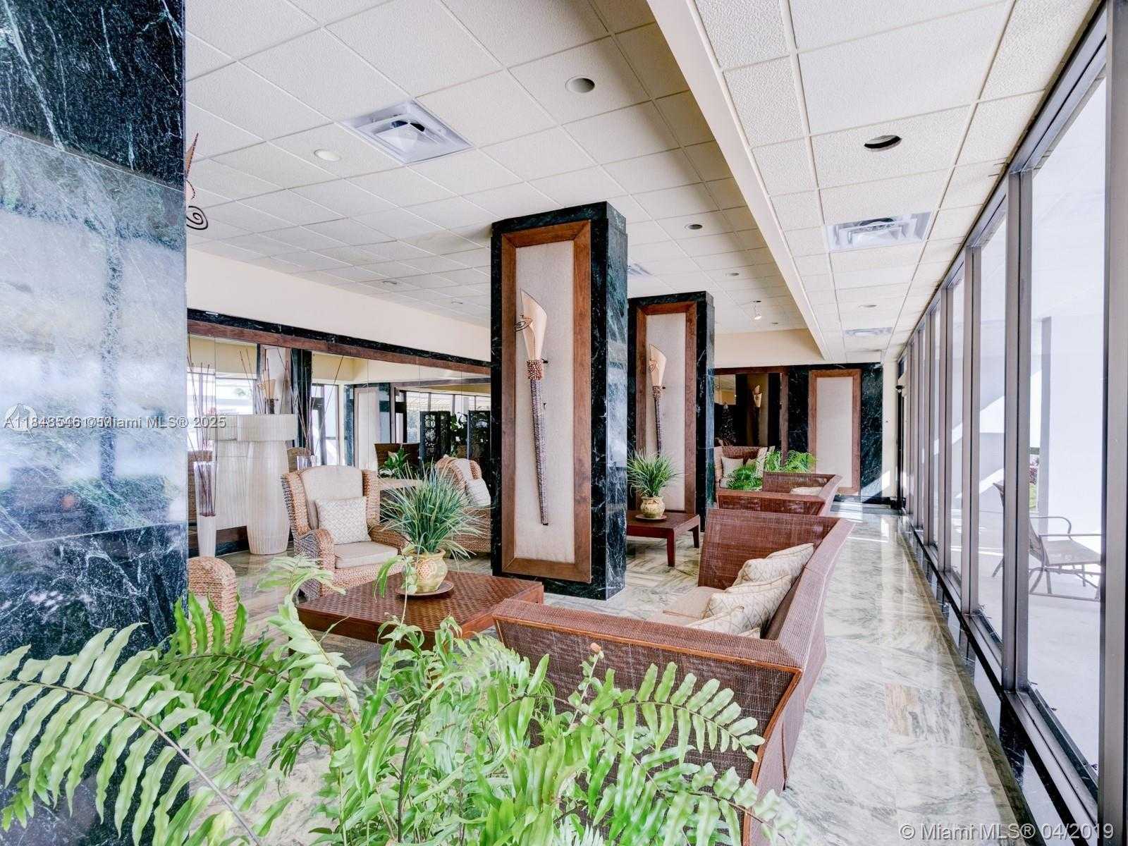 Small Image of 500 BAYVIEW DR #725, Sunny Isles Beach Number 15