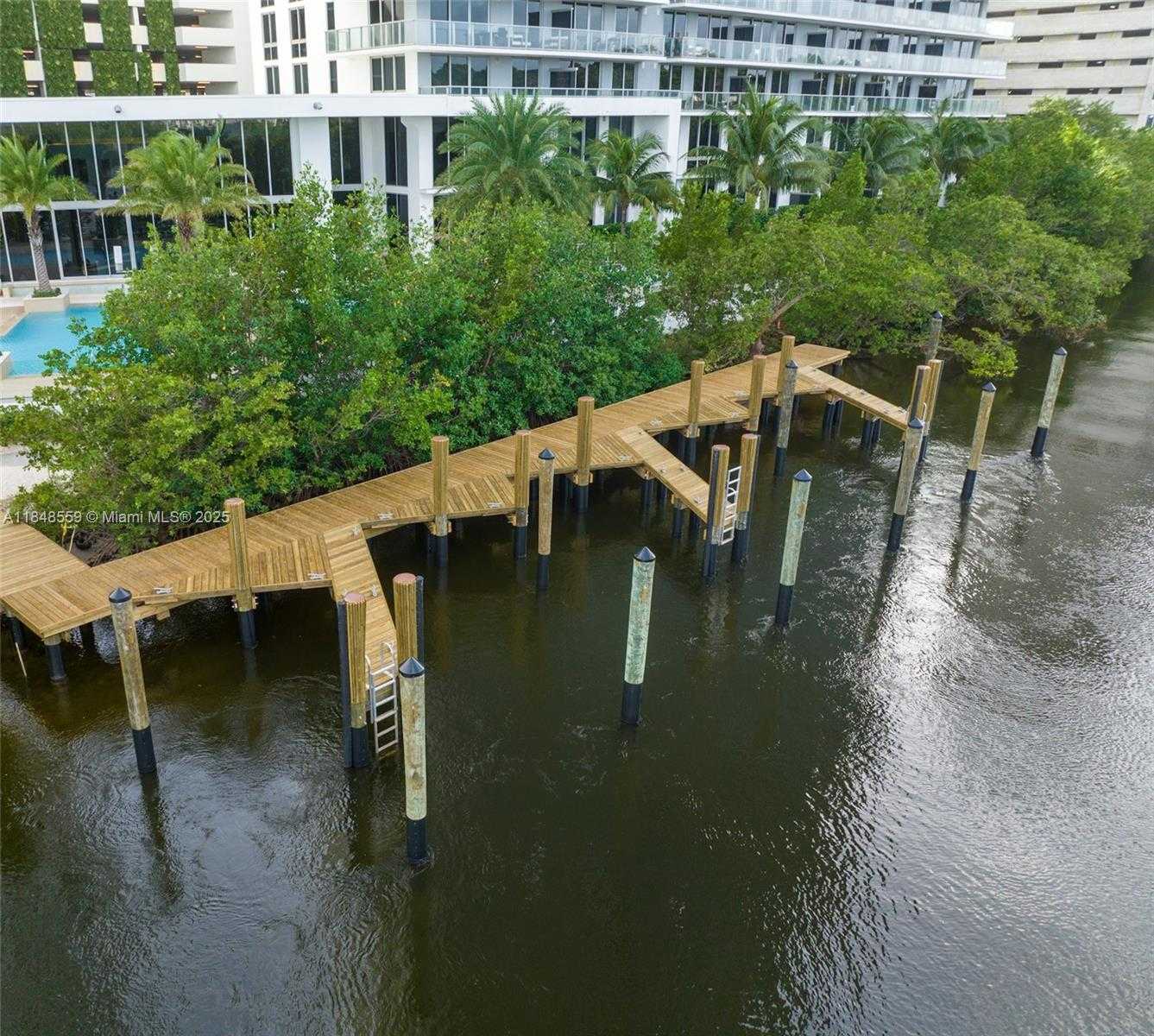 Small Image of 16385 Biscayne Blvd, Sunny Isles Beach, FL 33160, USA Number 48