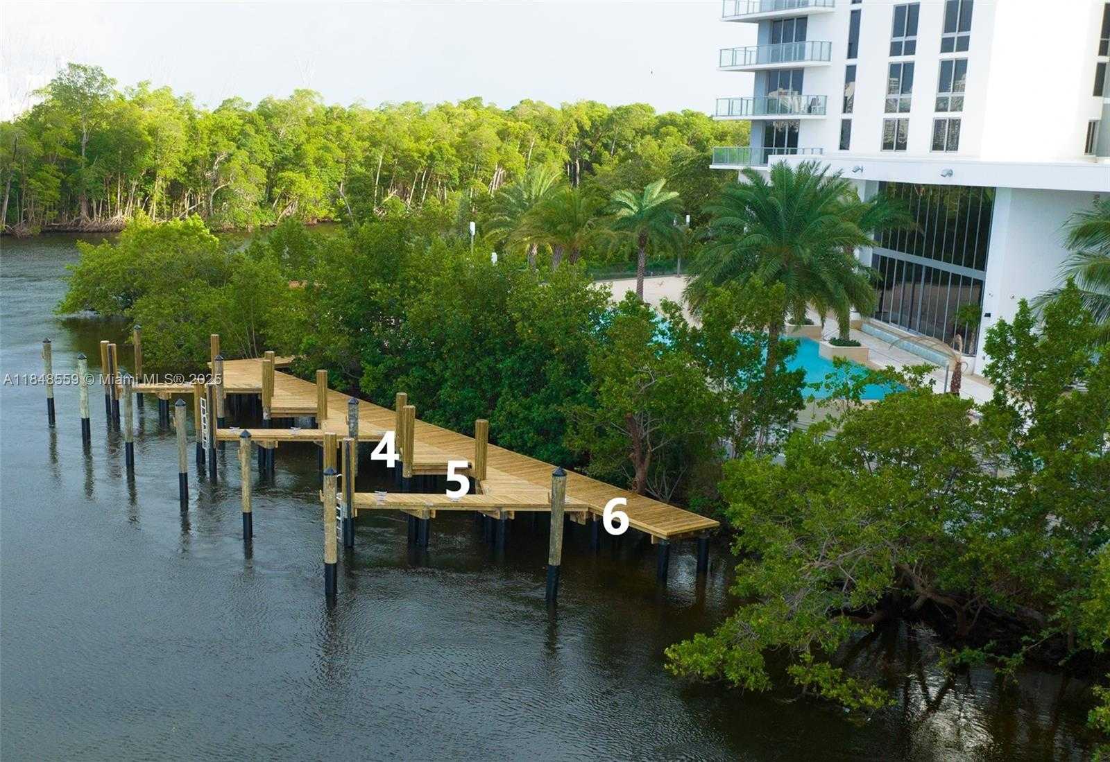 Small Image of 16385 Biscayne Blvd, Sunny Isles Beach, FL 33160, USA Number 49