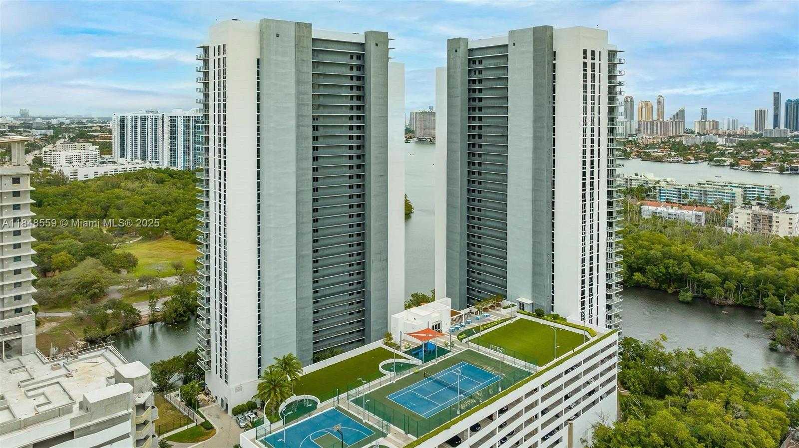Small Image of 16385 Biscayne Blvd, Sunny Isles Beach, FL 33160, USA Number 51