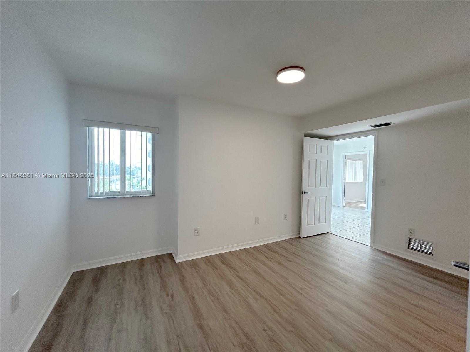 Small Image of 2475 NORTH WEST 16TH ST RD #410, Miami Number 13