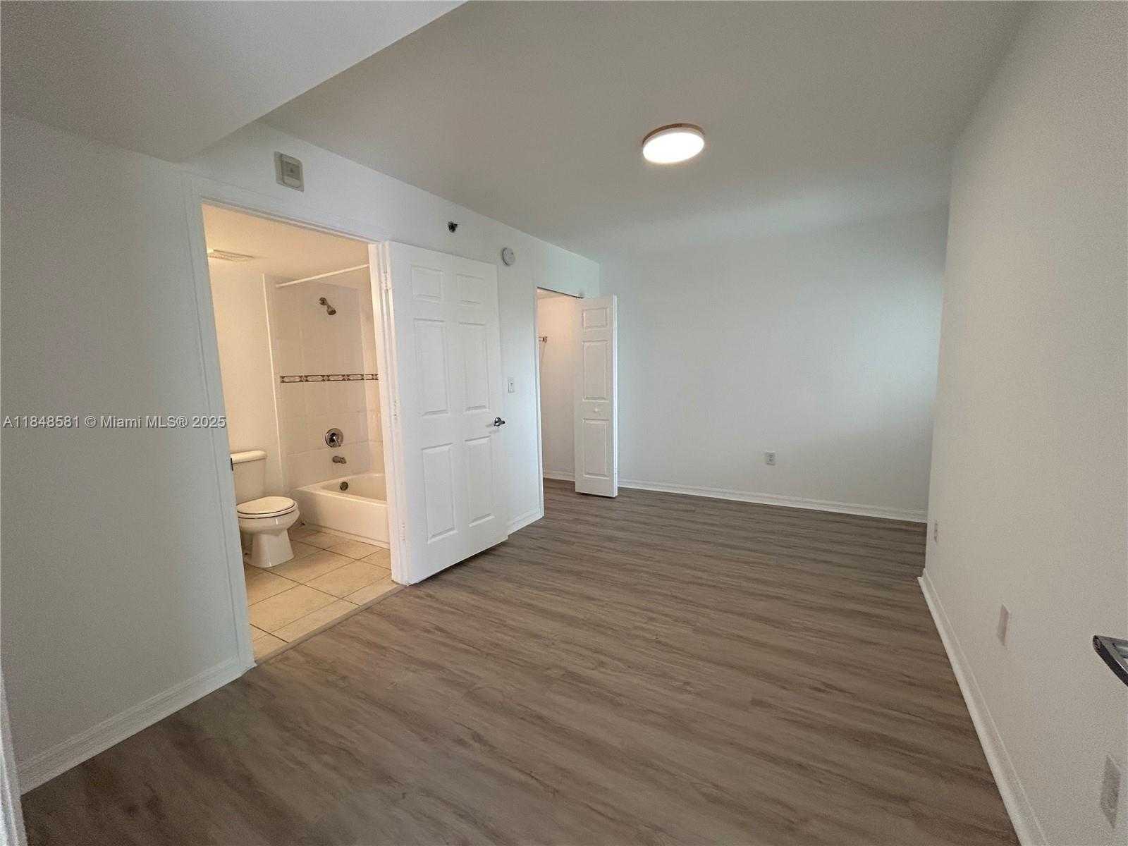 Small Image of 2475 NORTH WEST 16TH ST RD #410, Miami Number 14