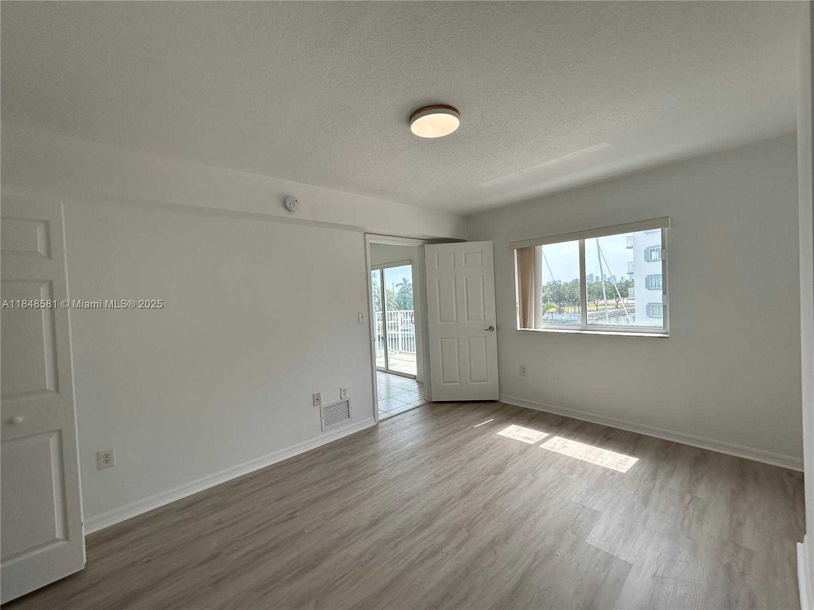 Small Image of 2475 NORTH WEST 16TH ST RD #410, Miami Number 18