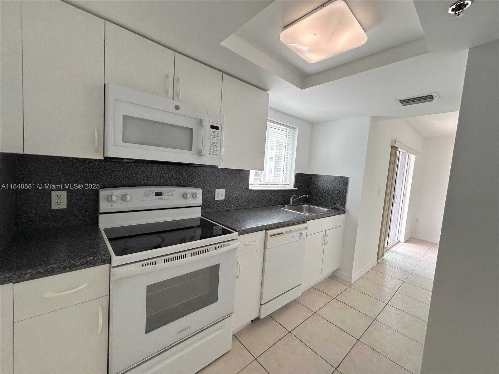 Small Image of 2475 NORTH WEST 16TH ST RD #410, Miami Number 7