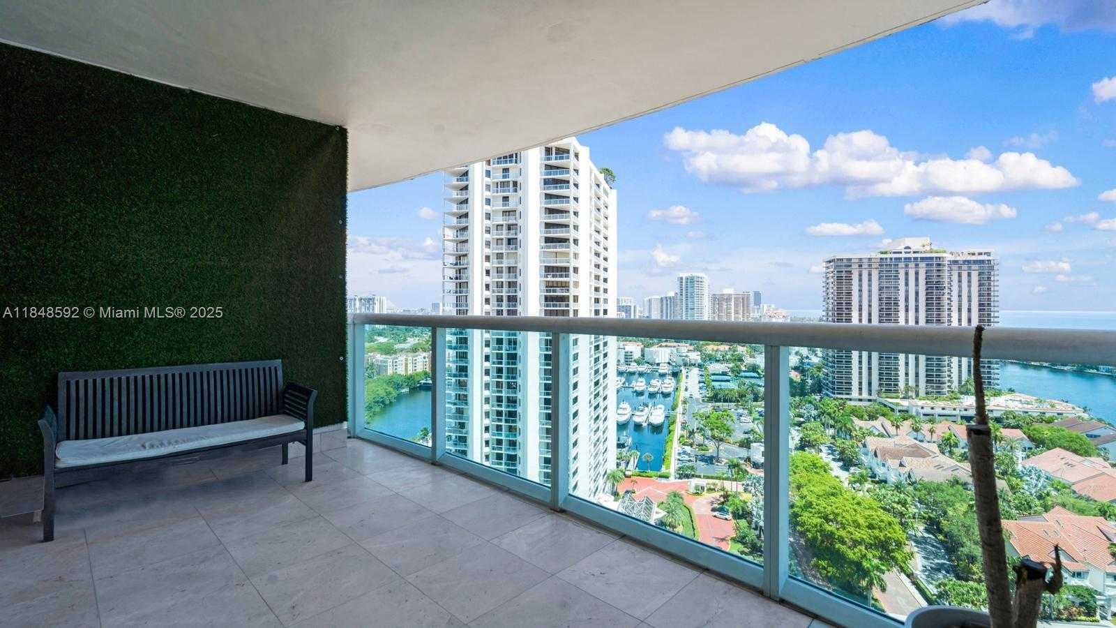 Small Image of 19400 TURNBERRY WAY #1821, Aventura Number 22