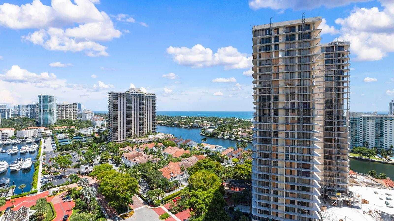 Small Image of 19400 TURNBERRY WAY #1821, Aventura Number 25