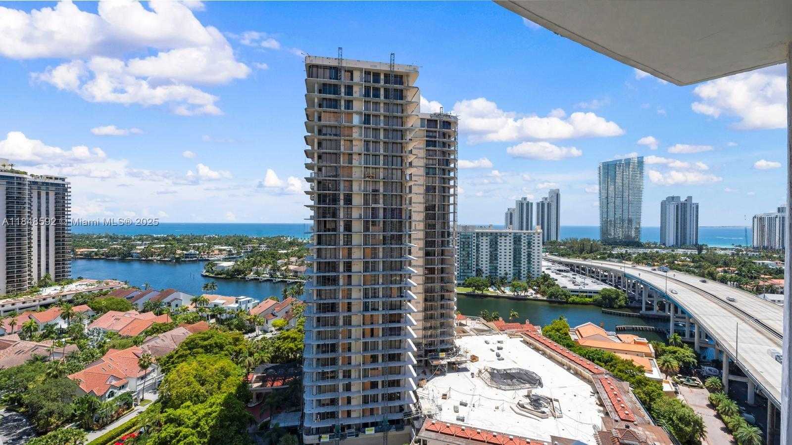 Small Image of 19400 TURNBERRY WAY #1821, Aventura Number 26