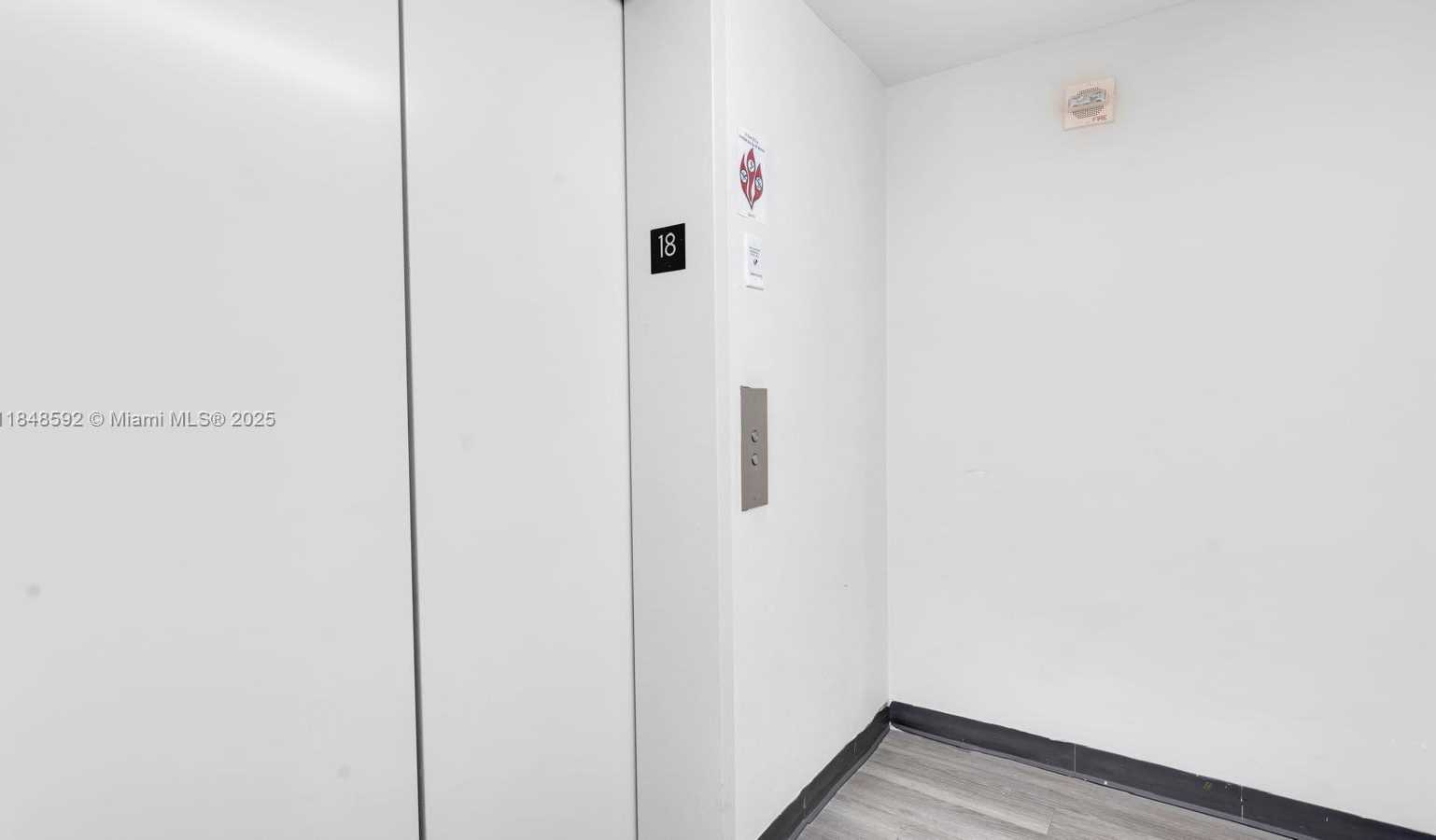 Small Image of 19400 TURNBERRY WAY #1821, Aventura Number 44