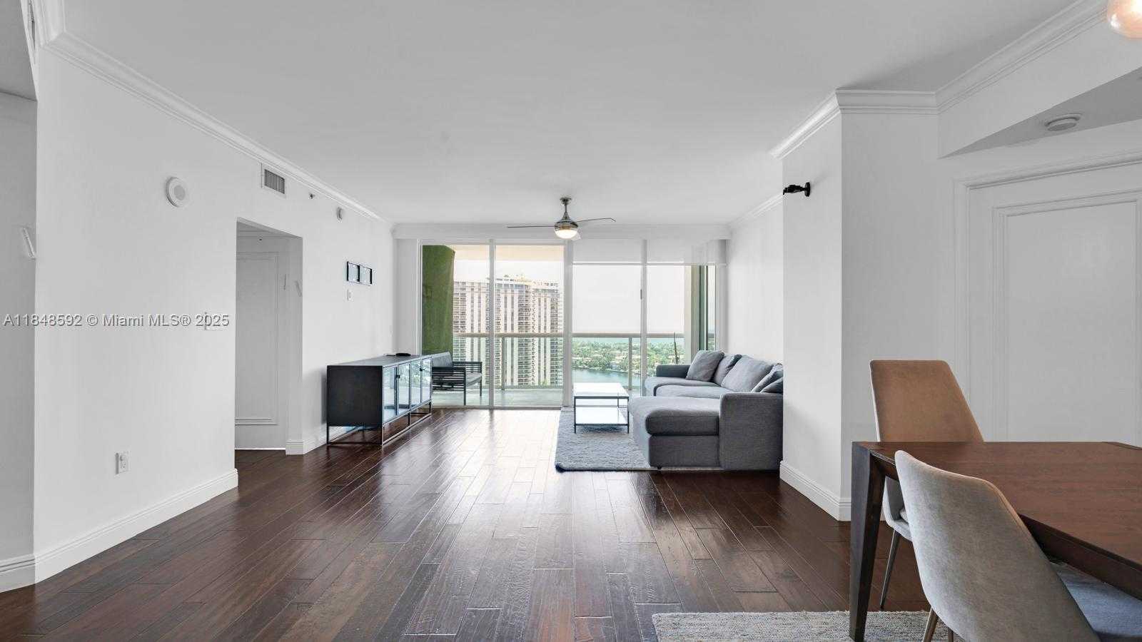 Small Image of 19400 TURNBERRY WAY #1821, Aventura Number 5