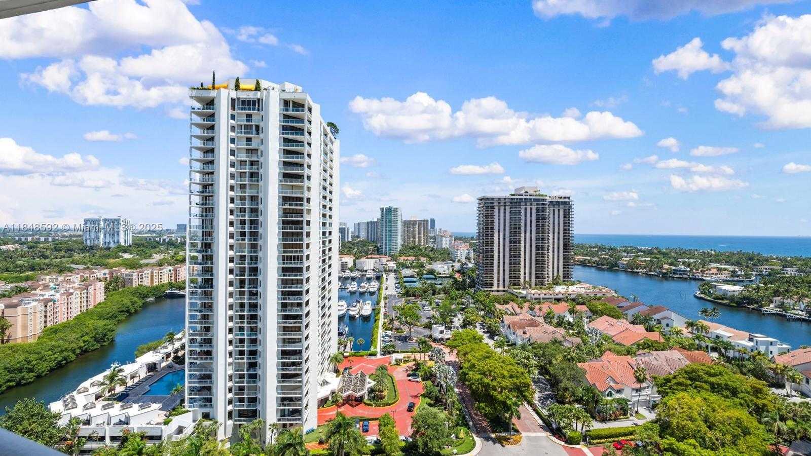 Small Image of 19400 TURNBERRY WAY #1821, Aventura Number 79