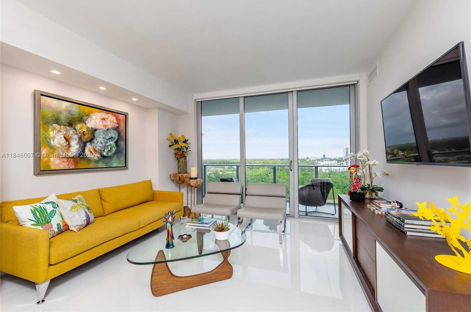 Small Image of 16385 BISCAYNE BLVD #1503, North Miami Beach Number 12