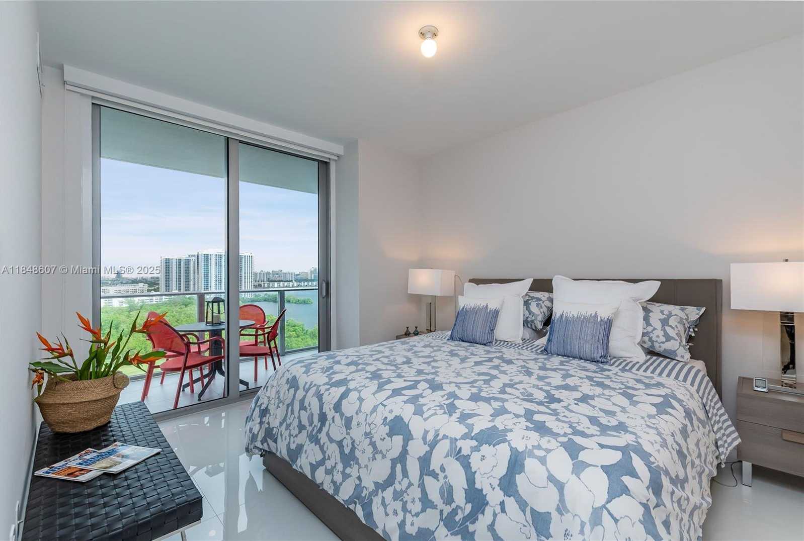 Small Image of 16385 BISCAYNE BLVD #1503, North Miami Beach Number 18