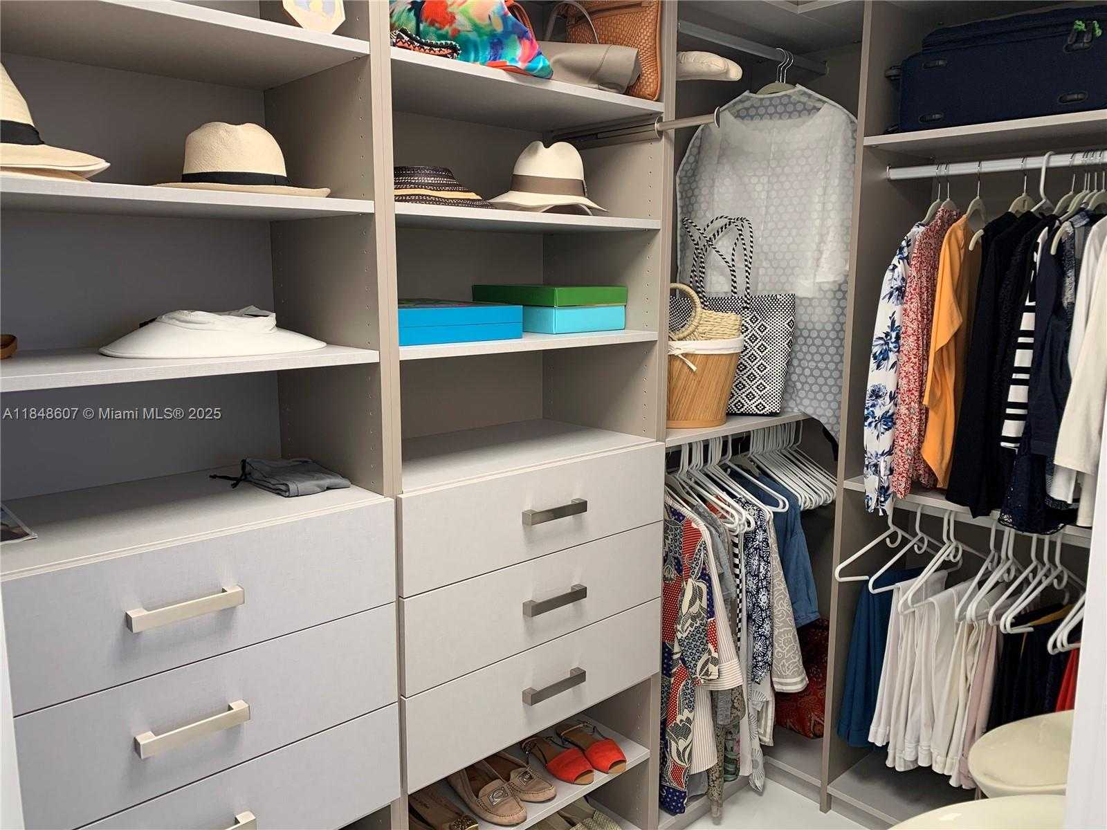 Small Image of 16385 BISCAYNE BLVD #1503, North Miami Beach Number 23