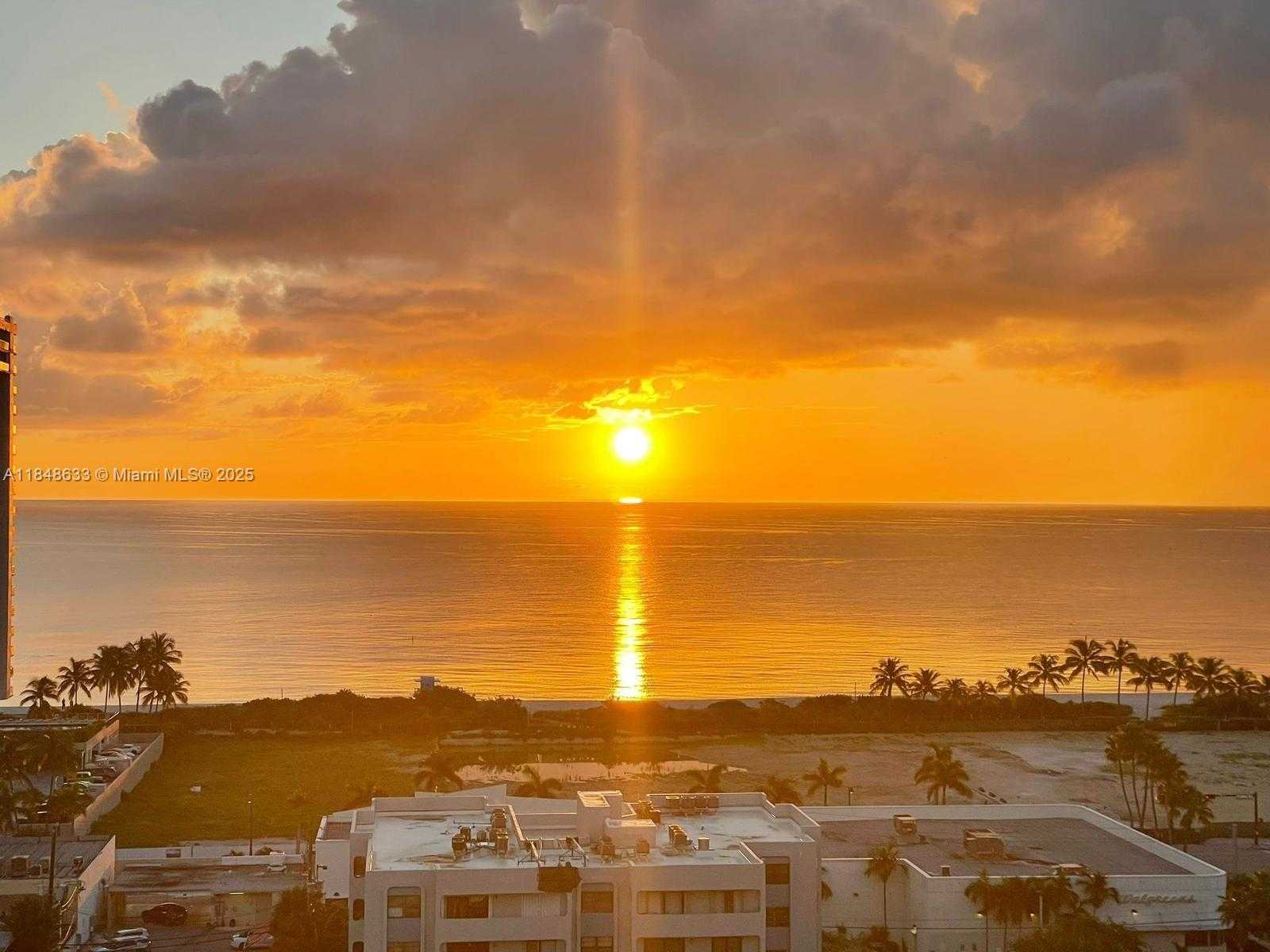 Small Image of 6770 INDIAN CREEK DR #12C, Miami Beach Number 10
