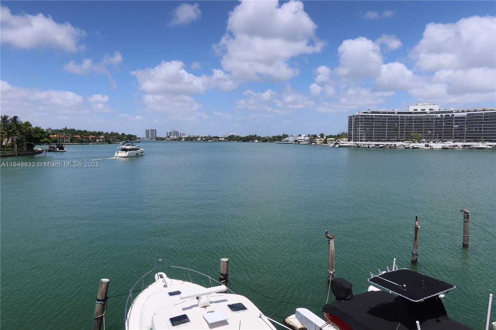 Small Image of 6770 INDIAN CREEK DR #12C, Miami Beach Number 19