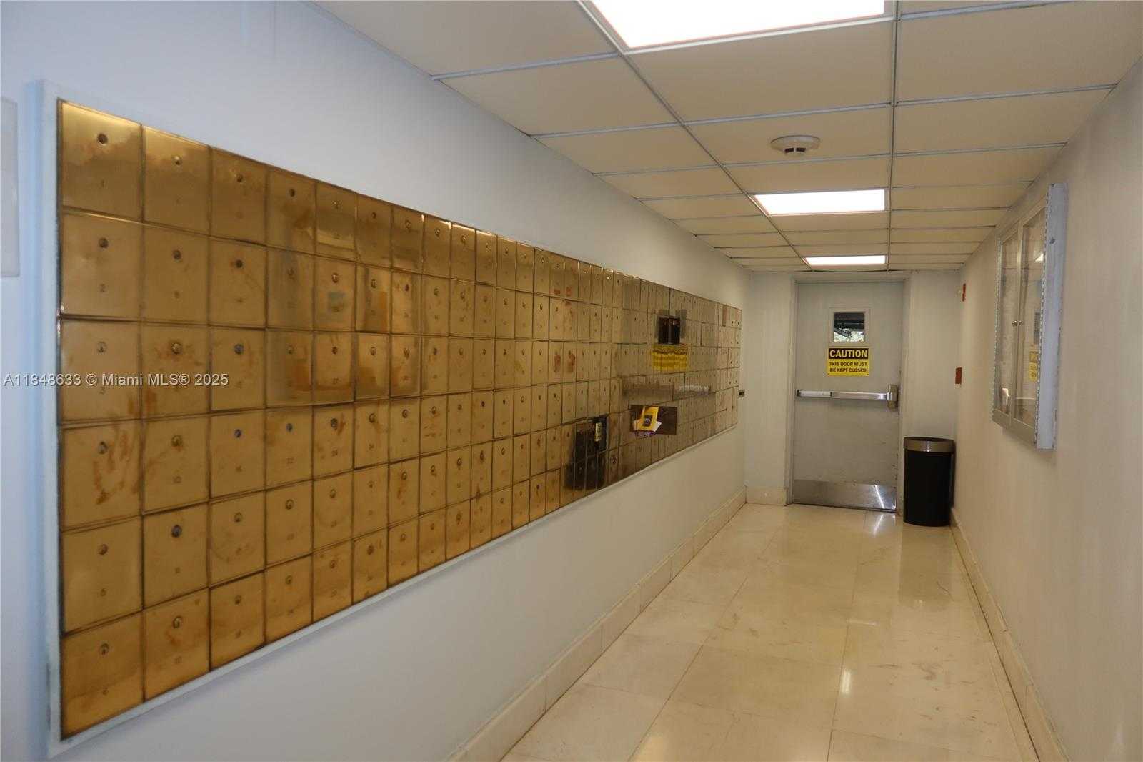 Small Image of 6770 INDIAN CREEK DR #12C, Miami Beach Number 21