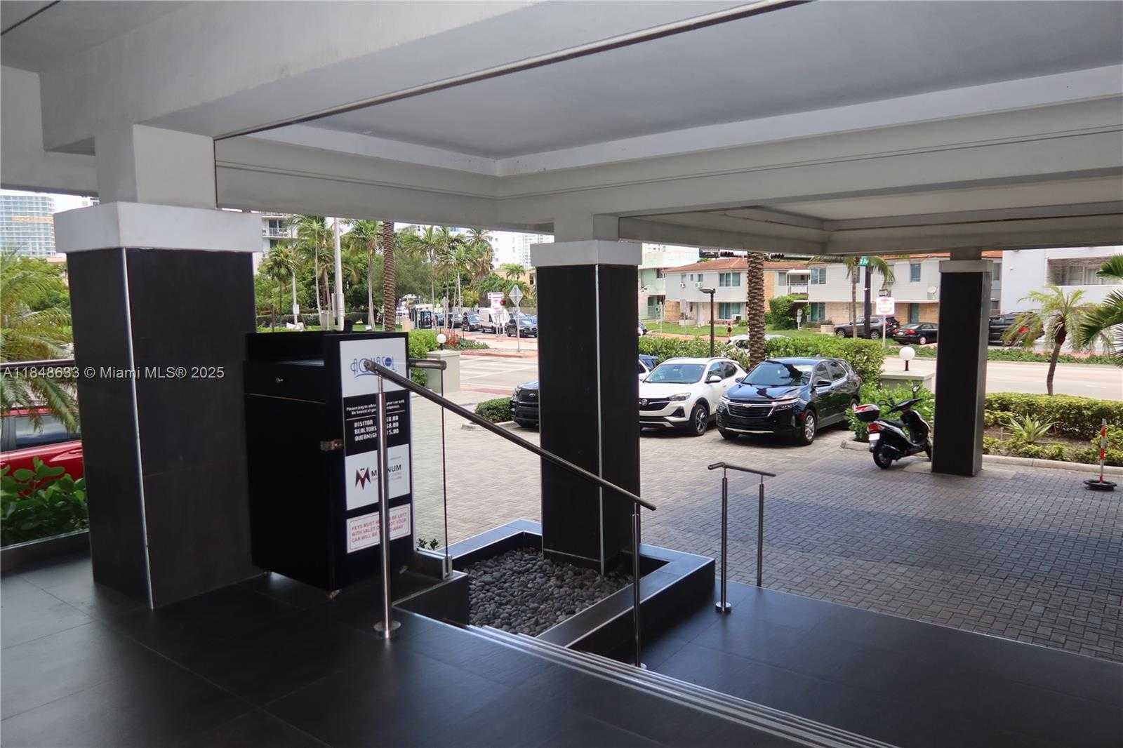 Small Image of 6770 INDIAN CREEK DR #12C, Miami Beach Number 25