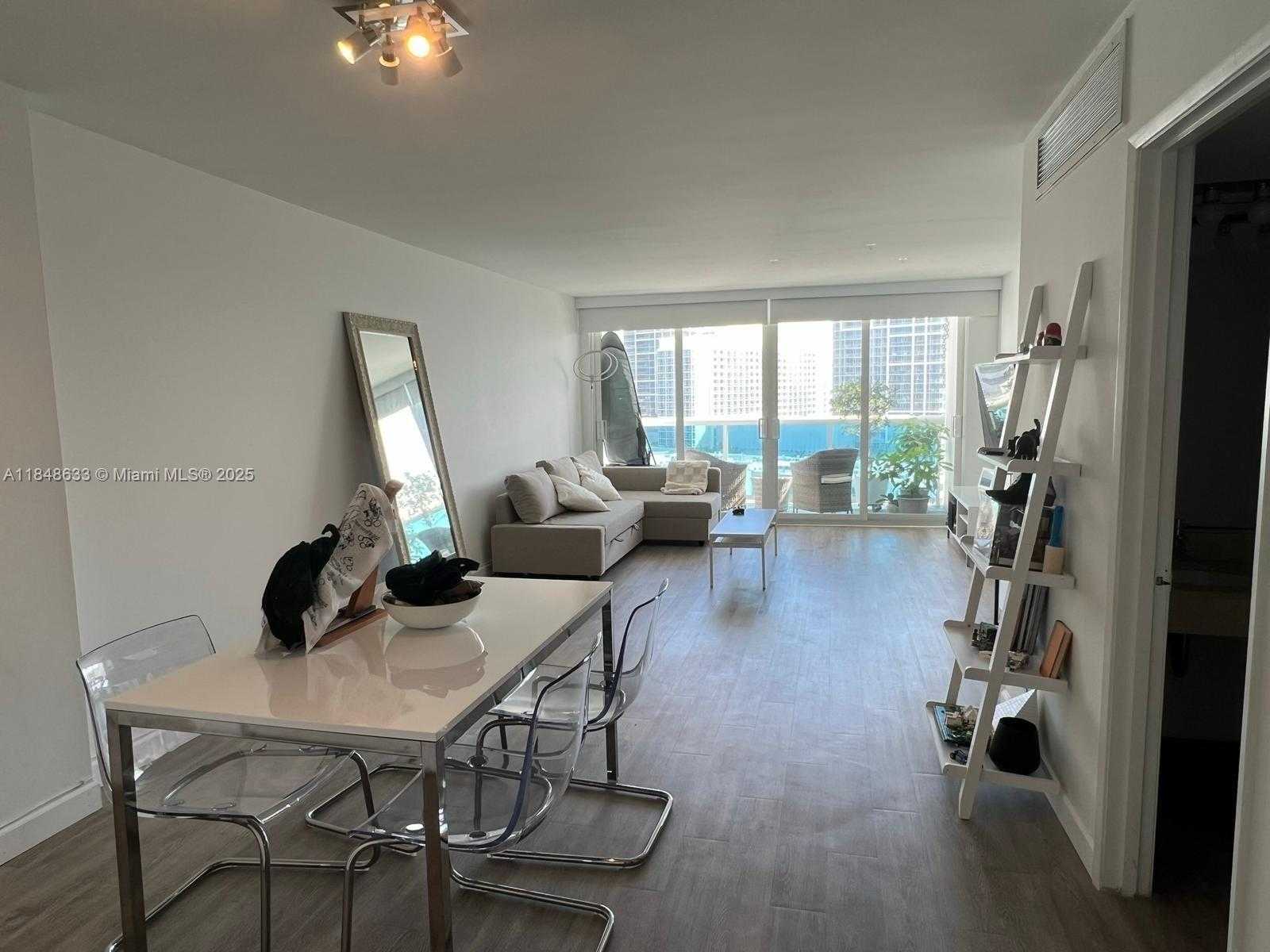 Small Image of 6770 INDIAN CREEK DR #12C, Miami Beach Number 3