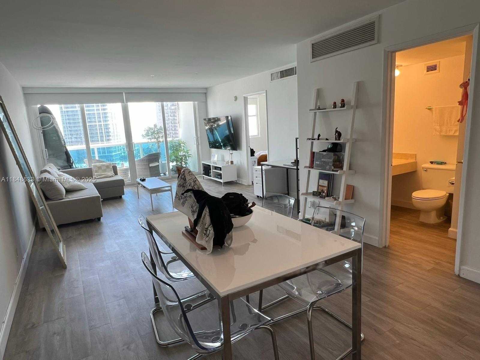 Small Image of 6770 INDIAN CREEK DR #12C, Miami Beach Number 4