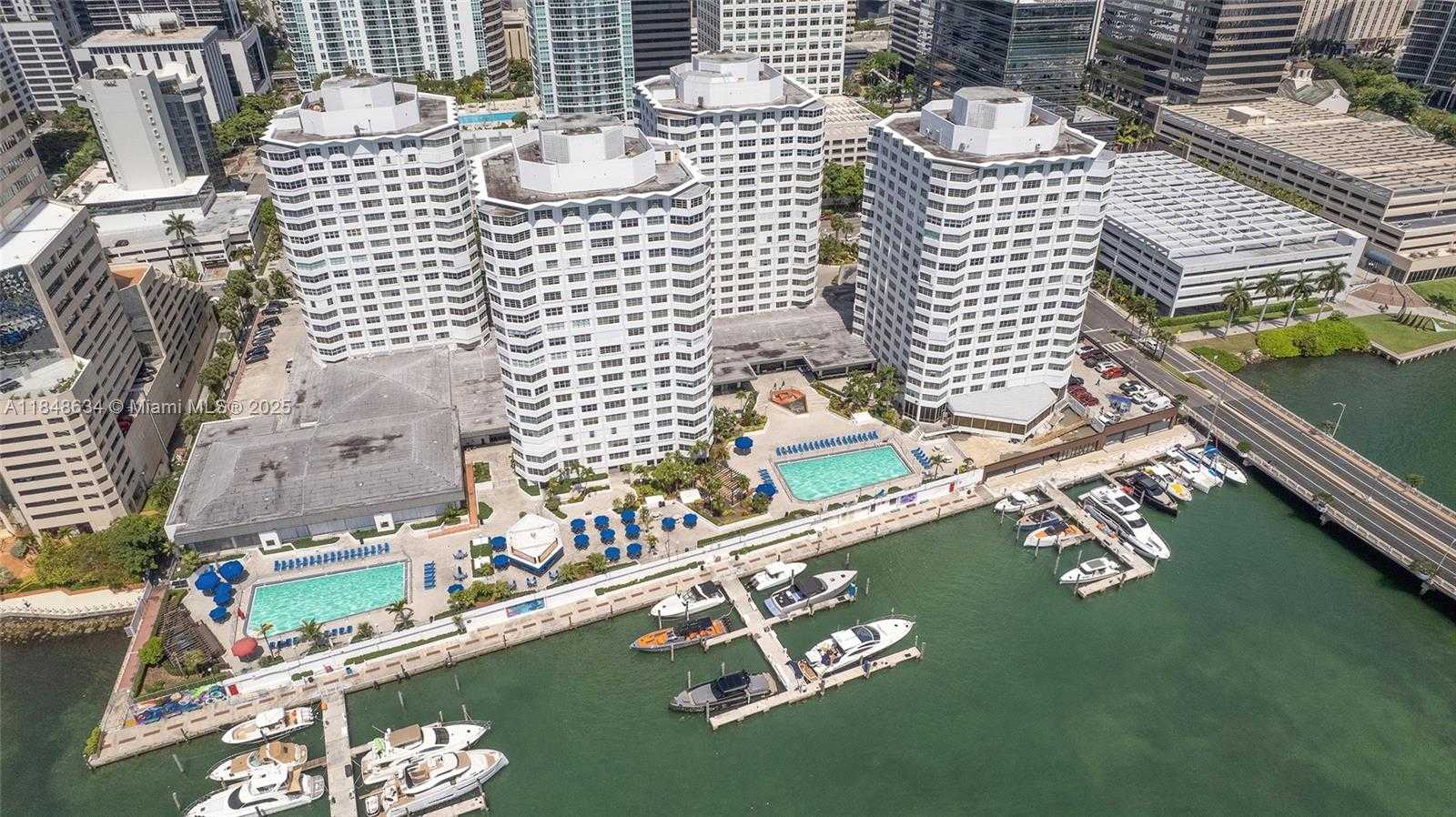 Small Image of 801 BRICKELL BAY DR #1662, Miami Number 16