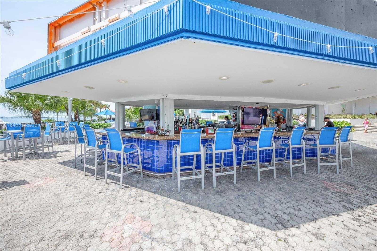 Small Image of 801 BRICKELL BAY DR #1662, Miami Number 17