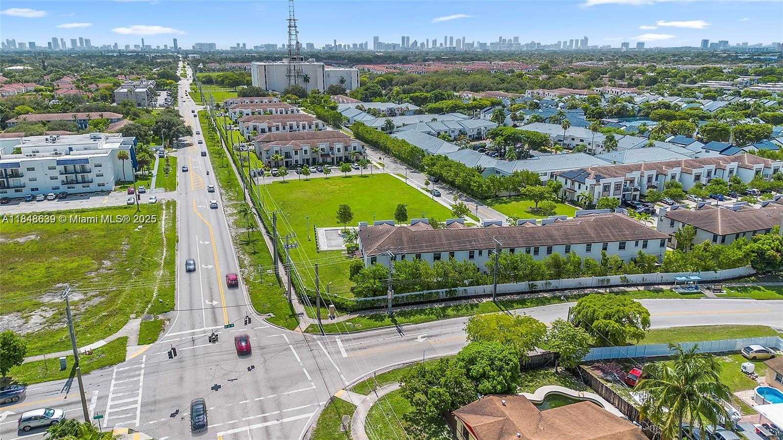 Small Image of 21460 NORTH EAST 2ND #21460, Miami Number 36