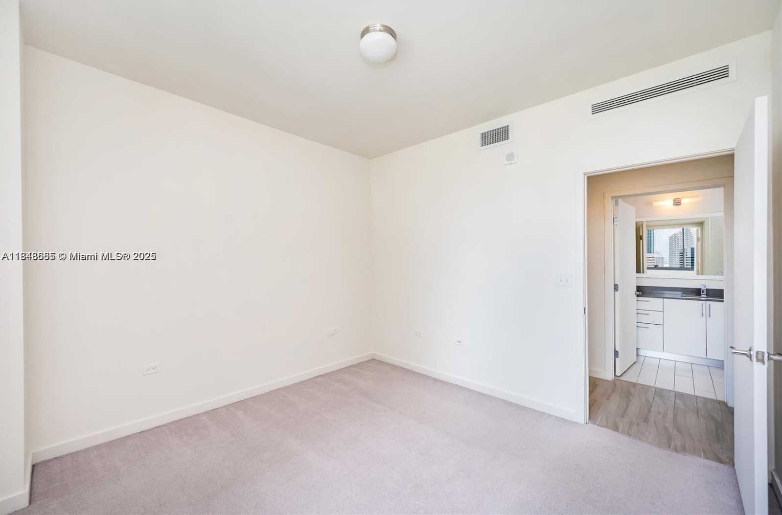 Small Image of 999 SOUTH WEST 1ST AVE #2717, Miami Number 18