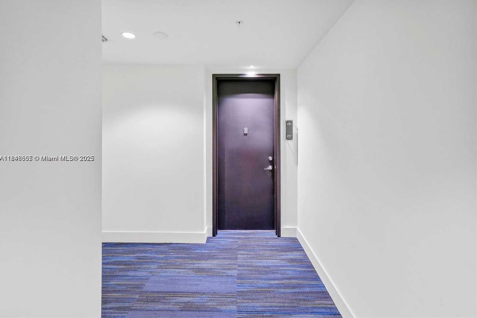 Small Image of 999 SOUTH WEST 1ST AVE #2717, Miami Number 24