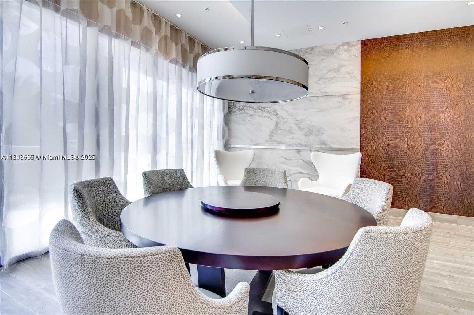 Small Image of 999 SOUTH WEST 1ST AVE #2717, Miami Number 27