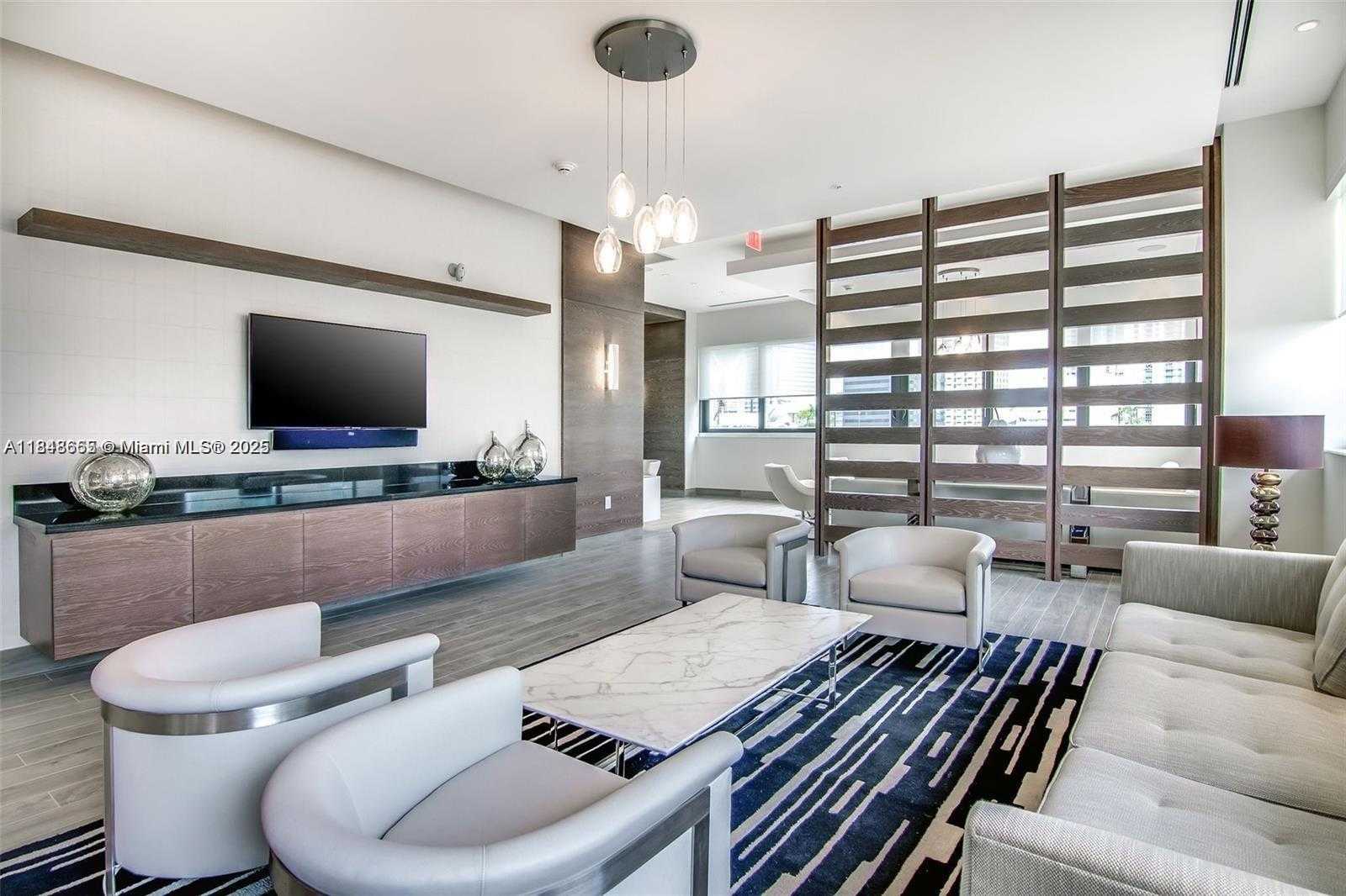 Small Image of 999 SOUTH WEST 1ST AVE #2717, Miami Number 51