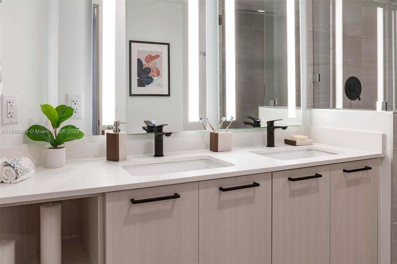 Small Image of 221 SOUTH WEST 12TH ST #1519, Miami Number 17