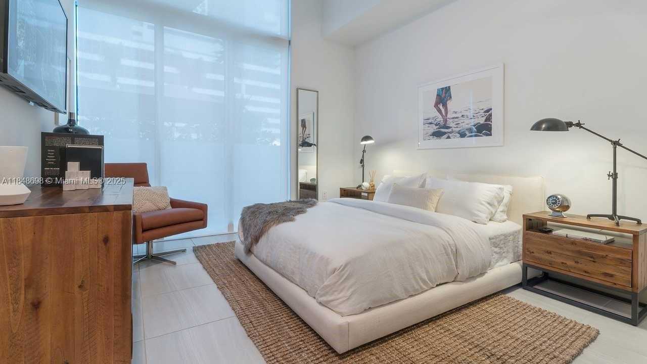 Small Image of 340 SOUTH EAST 3RD ST #1203, Miami Number 8